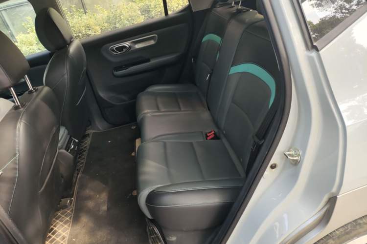 Used AION Y 2022 Plus 70 Smart Edition Left Rear Seat