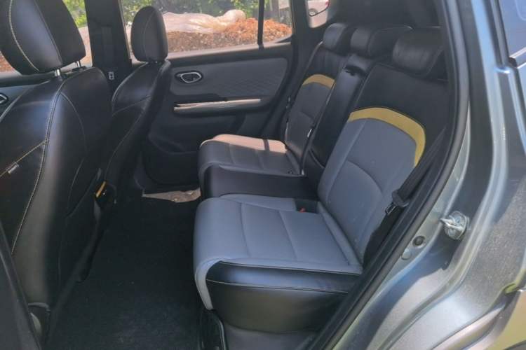 Used AION Y 2022 70 Intelligent Driving Version Lithium Iron Phosphate Left Rear Seat