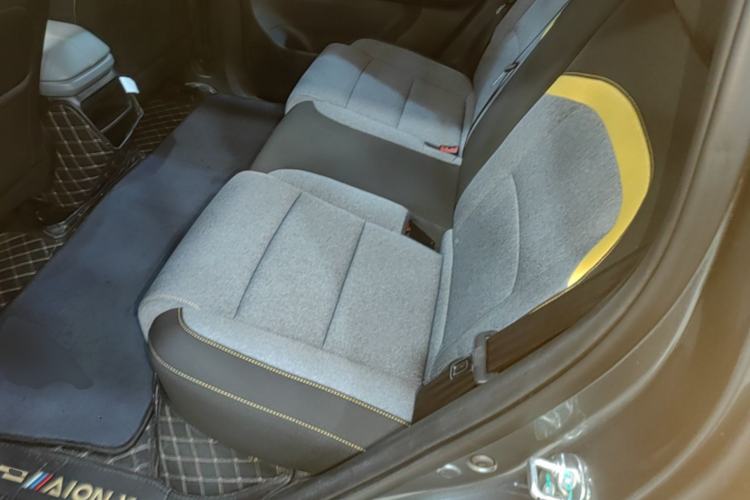 Used AION Y 2022 Plus 70 Enjoy Edition Left Rear Seat