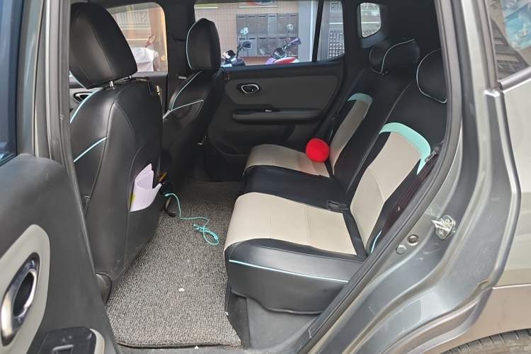 Used AION Y 2022 70 Tech Edition Lithium Iron Phosphate Left Rear Seat
