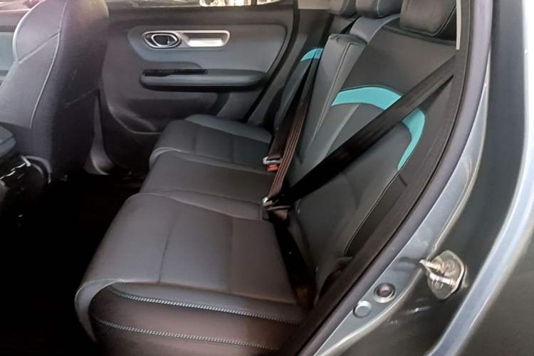 Used AION Y 2022 Plus 70 Tech Edition Left Rear Seat