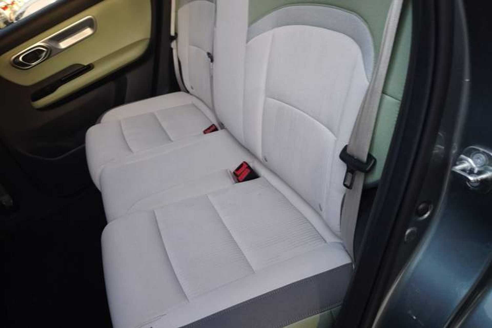 Used AION Y 2022 Plus 70 Enjoy Edition Left Rear Seat