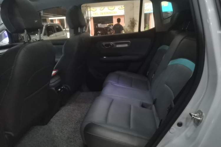 Used AION Y 2022 Plus 70 Smart Edition Left Rear Seat