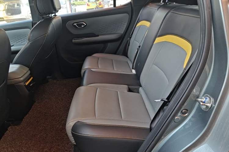 Used AION Y 2022 70 Intelligent Edition Lithium Iron Phosphate Left Rear Seat