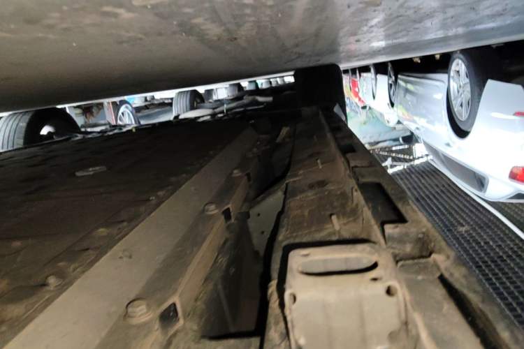 Used AION Y 2022 70 Intelligent Edition Lithium Iron Phosphate Left Side Sill