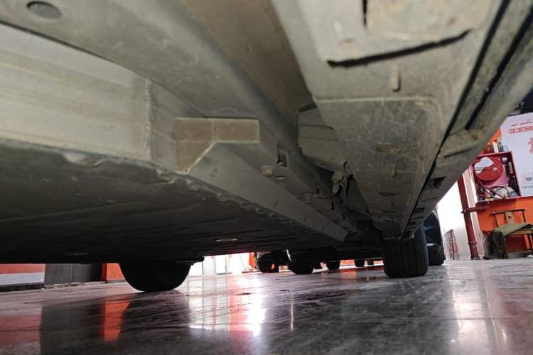 Used AION Y 2022 70 Intelligent Edition Lithium Iron Phosphate Left Side Sill