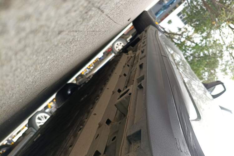 Used AION Y 2022 Plus 70 Smart Edition Left Side Sill