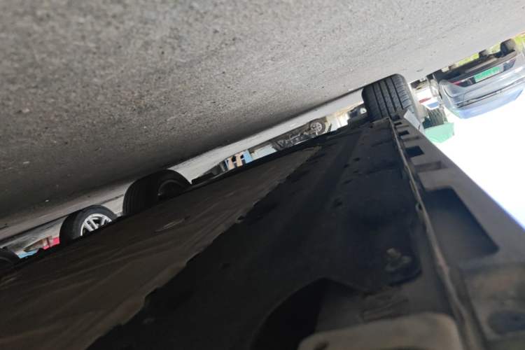 Used AION Y 2022 Plus 70 Smart Edition Left Side Sill