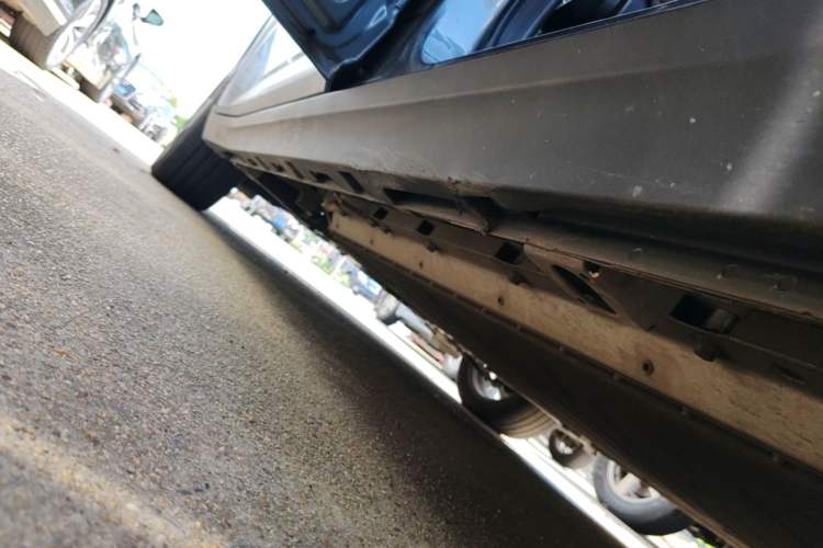 Used AION Y 2022 Plus 80 Enjoy Edition Left Side Sill