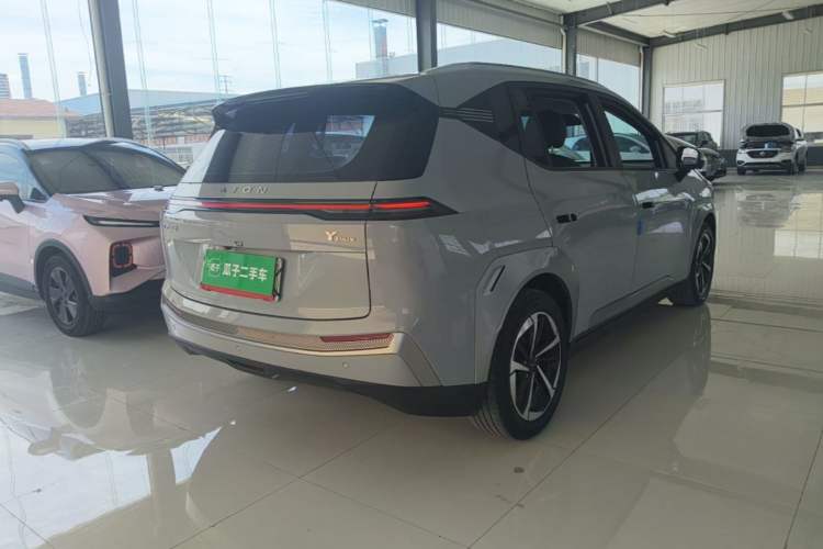 Used AION Y 2022 Plus 80 Smart Edition Rear Right 45 Deg