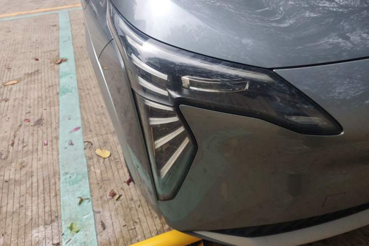 Used AION Y 2022 Plus 70 Enjoy Edition Right Front Headlight