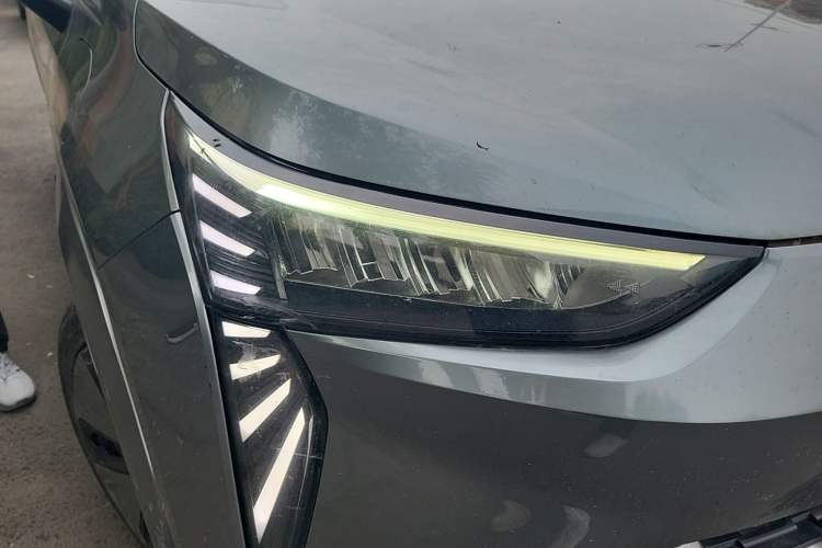 Used AION Y 2022 70 Enjoyment Edition Lithium Iron Phosphate Right Front Headlight