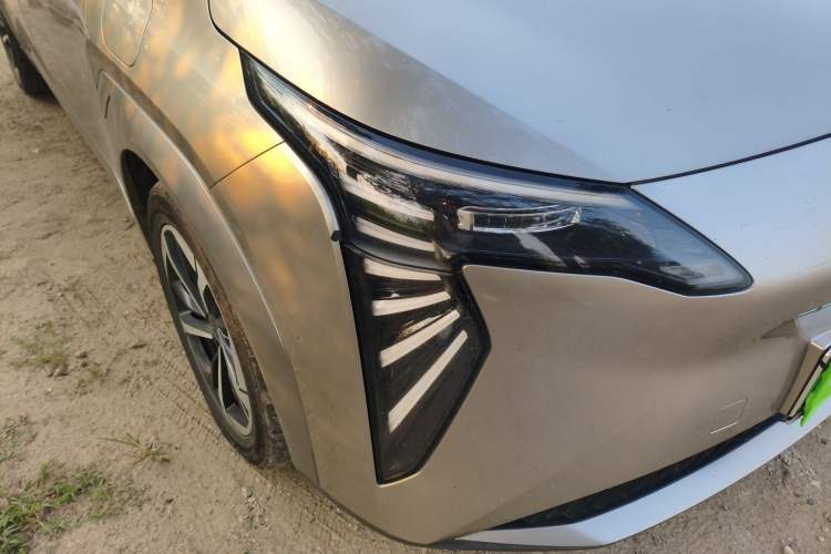 Used AION Y 2022 Plus 70 Smart Edition Right Front Headlight