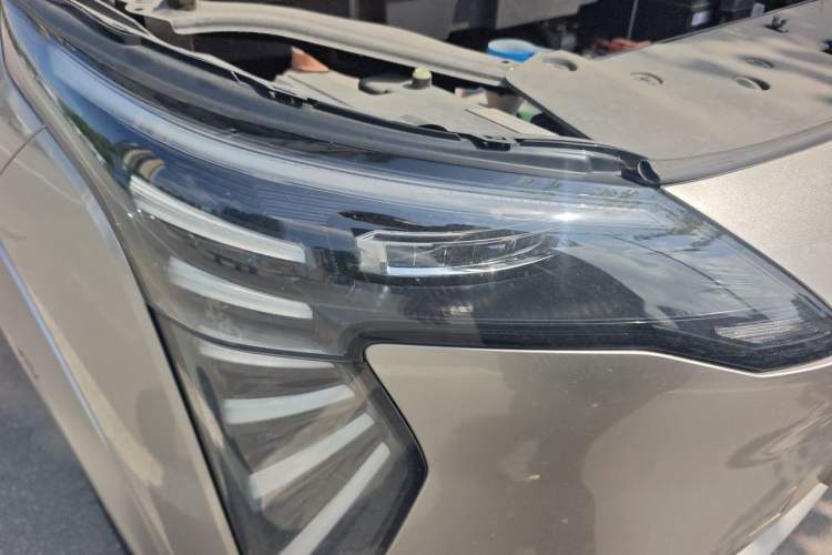 Used AION Y 2022 Plus 80 Smart Edition Right Front Headlight