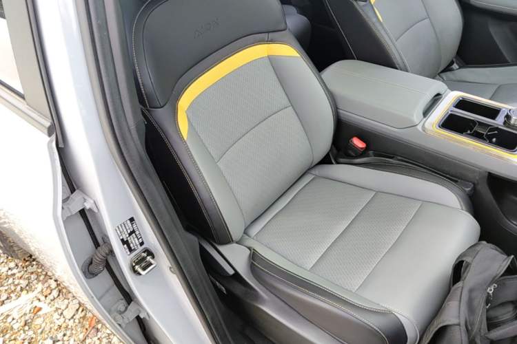 Used AION Y 2022 70 Intelligent Edition Lithium Iron Phosphate Right Front Seat