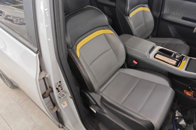 Used AION Y 2022 70 Tech Edition Lithium Iron Phosphate Right Front Seat