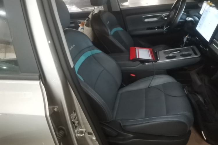 Used AION Y 2022 Plus 70 Smart Edition Right Front Seat