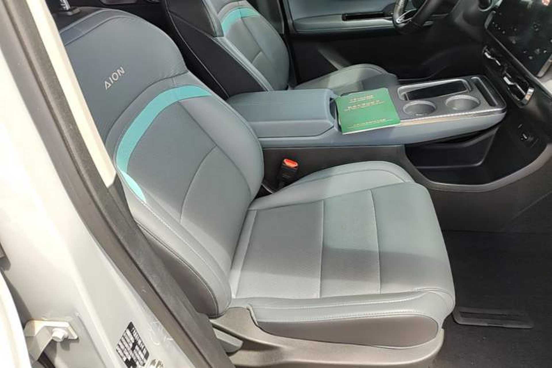 Used AION Y 2022 Plus 70 Smart Edition Right Front Seat
