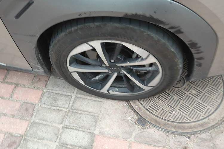 Used AION Y 2022 Plus 70 Smart Edition Right Front Wheel Hub