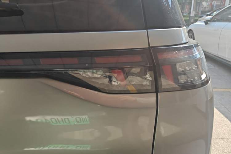 Used AION Y 2022 70 Intelligent Edition Lithium Iron Phosphate Right Rear Taillight