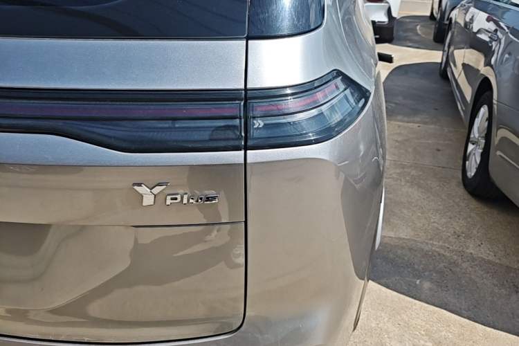 Used AION Y 2022 Plus 70 Enjoy Edition Right Rear Taillight