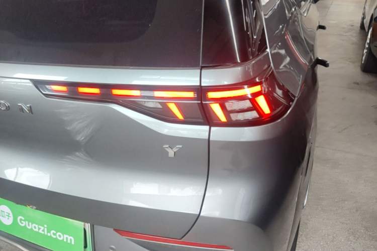 Used AION Y 2022 70 Intelligent Driving Version Lithium Iron Phosphate Right Rear Taillight