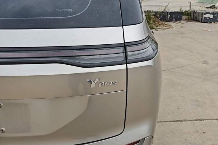 Used AION Y 2022 Plus 70 Smart Edition Right Rear Taillight
