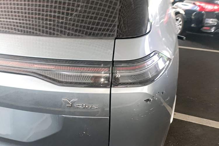 Used AION Y 2022 Plus 70 Tech Edition Right Rear Taillight