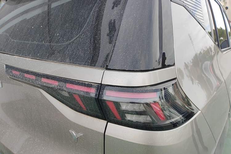 Used AION Y 2022 70 Enjoyment Edition Lithium Iron Phosphate Right Rear Taillight