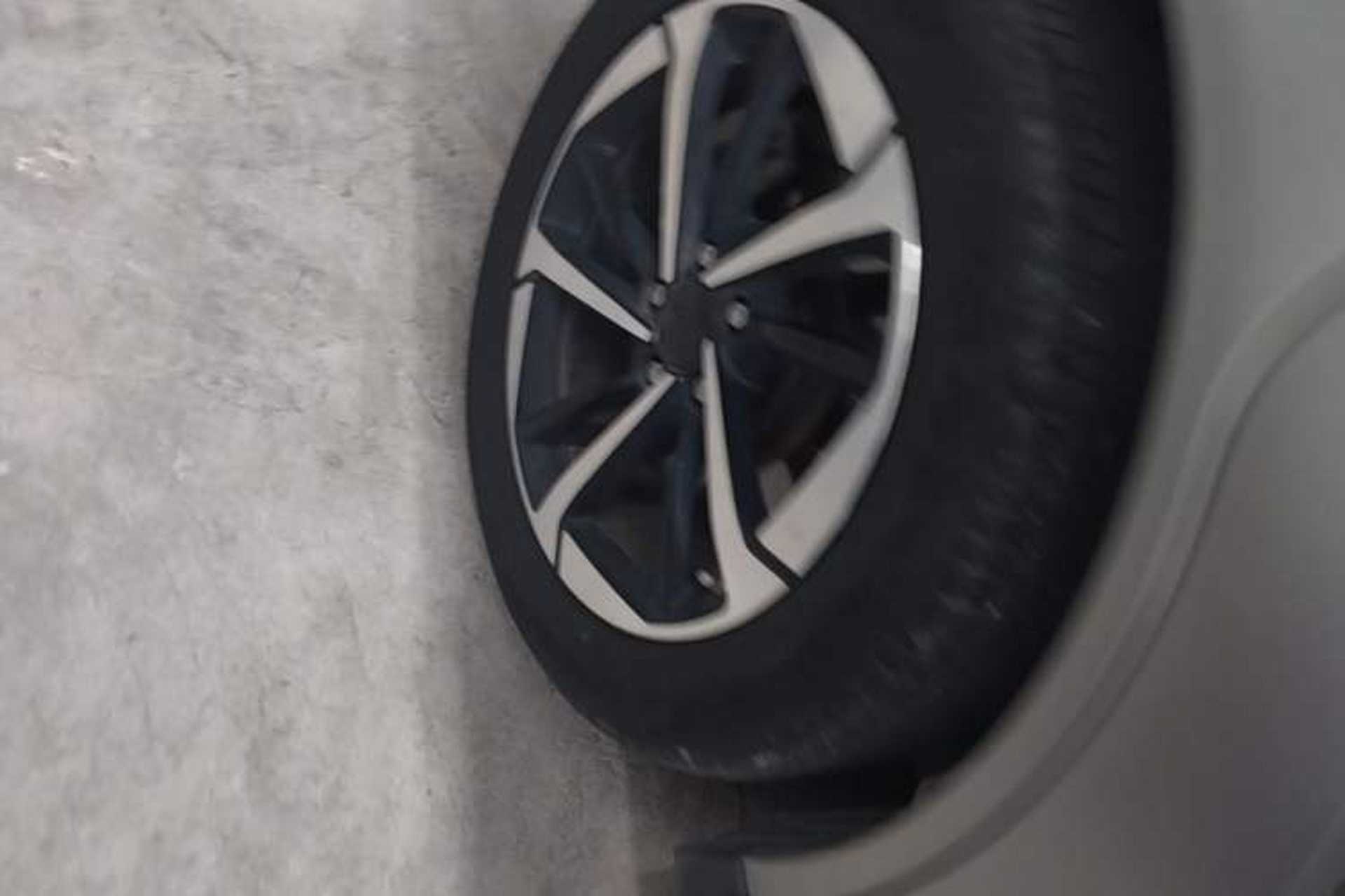 Used AION Y 2022 Plus 70 Smart Edition Right Rear Wheel Hub