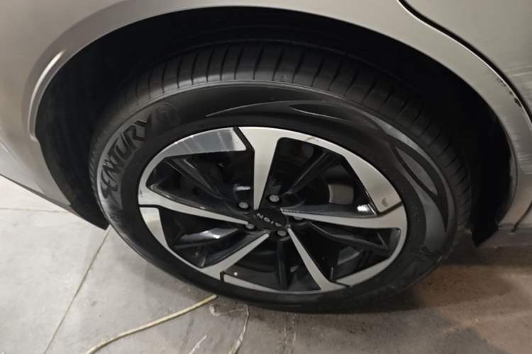 Used AION Y 2022 Plus 80 Smart Edition Right Rear Wheel Hub