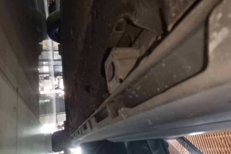 Used AION Y 2022 Plus 70 Smart Edition Right Side Sill