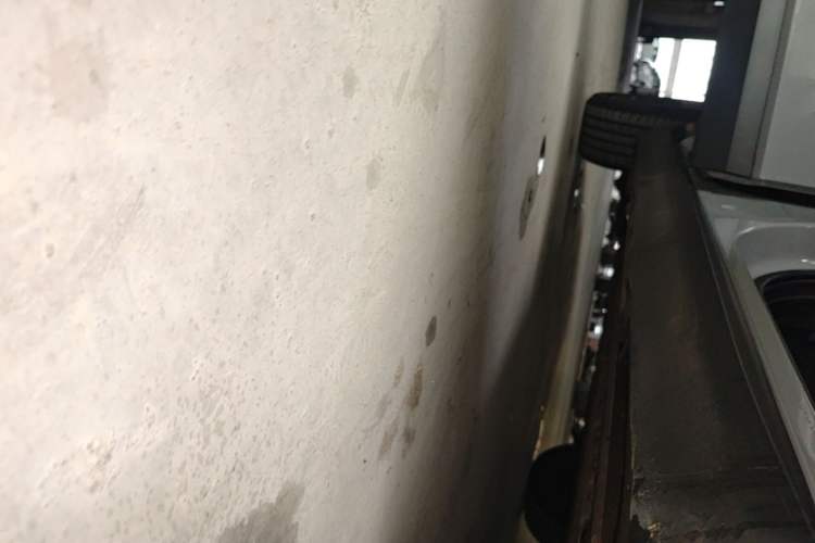 Used AION Y 2022 70 Intelligent Edition Lithium Iron Phosphate Right Side Sill