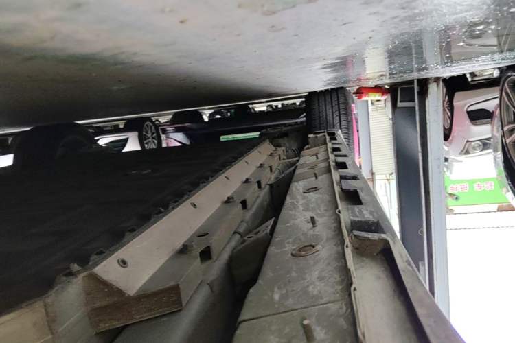 Used AION Y 2022 70 Intelligent Edition Lithium Iron Phosphate Right Side Sill