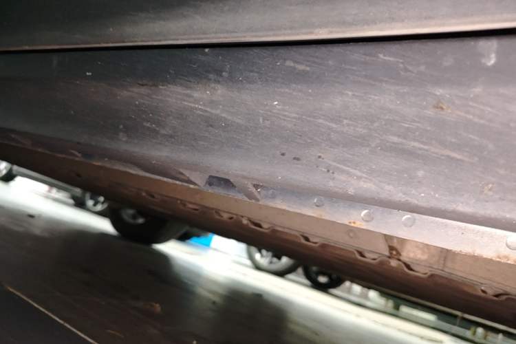 Used AION Y 2022 70 Intelligent Edition Lithium Iron Phosphate Right Side Sill