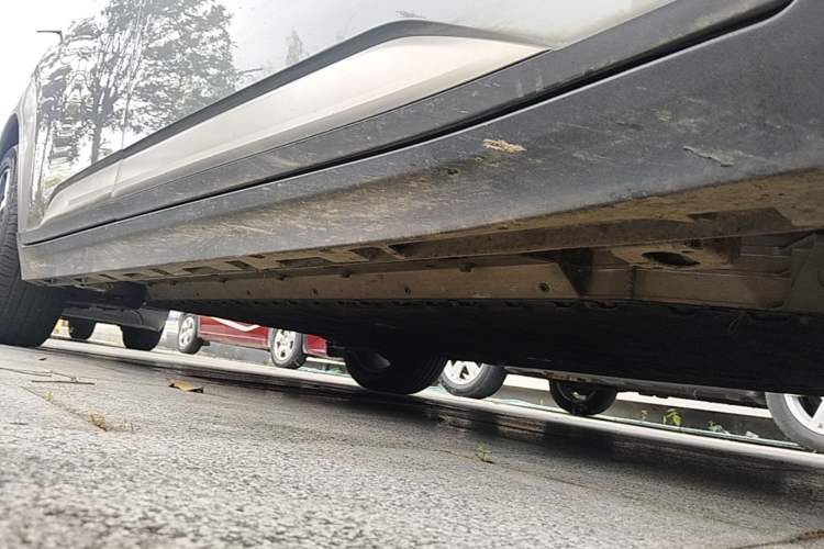 Used AION Y 2022 Plus 70 Smart Edition Right Side Sill