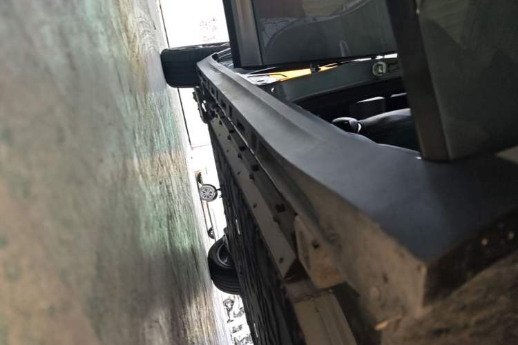 Used AION Y 2022 Plus 70 Smart Edition Right Side Sill