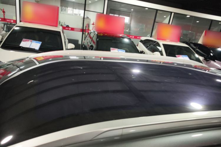 Used AION Y 2022 Plus 70 Smart Edition Roof