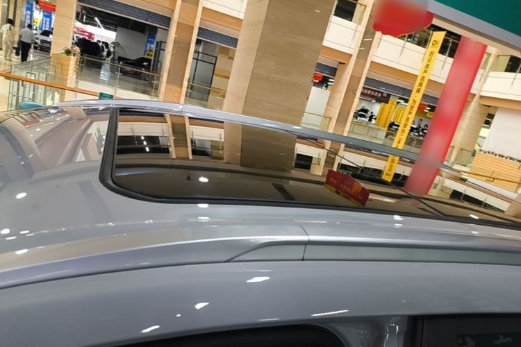 Used AION Y 2022 Plus 70 Smart Edition Roof