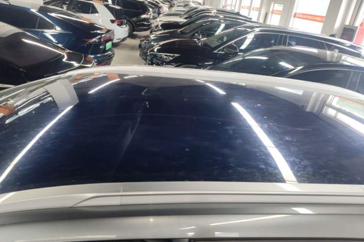 Used AION Y 2022 70 Intelligent Driving Version Lithium Iron Phosphate Roof