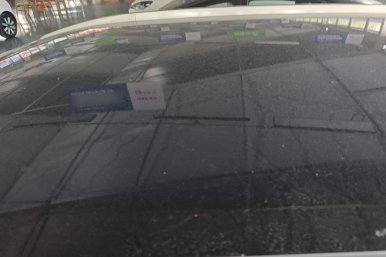 Used AION Y 2022 Plus 70 Smart Edition Roof