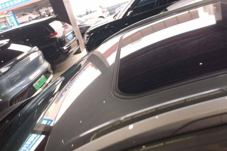 Used AION Y 2022 70 Intelligent Edition Lithium Iron Phosphate Roof
