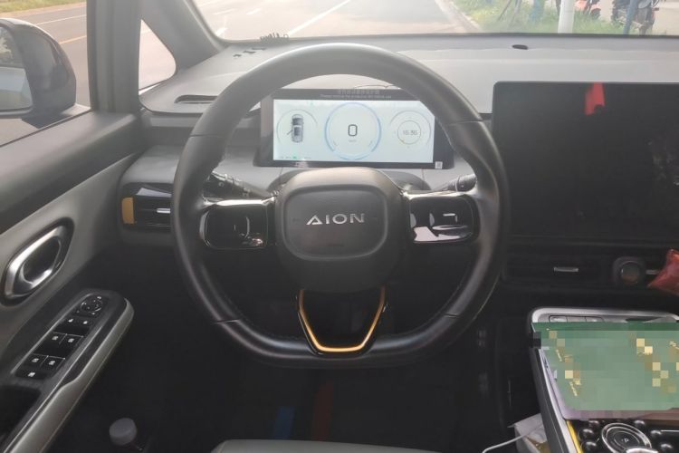 Used AION Y 2022 70 Intelligent Edition Lithium Iron Phosphate Steering Wheel