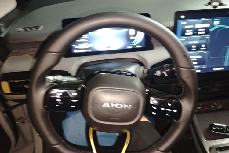 Used AION Y 2022 70 Intelligent Edition Lithium Iron Phosphate Steering Wheel