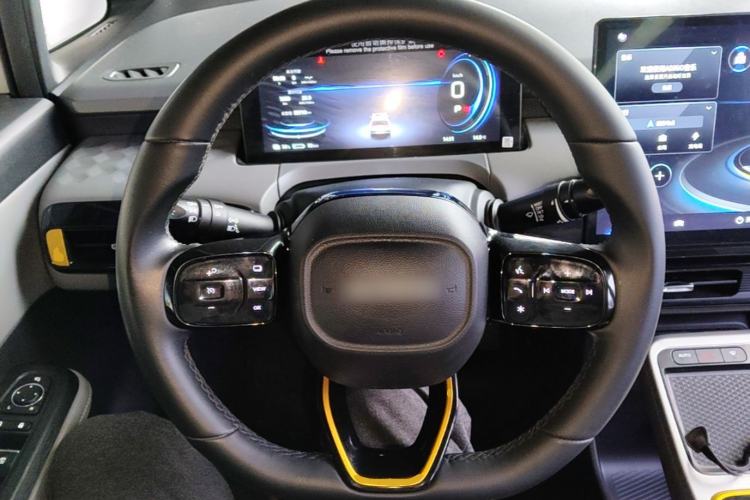Used AION Y 2022 70 Intelligent Edition Lithium Iron Phosphate Steering Wheel