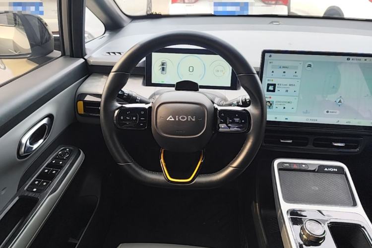 Used AION Y 2022 70 Tech Edition Lithium Iron Phosphate Steering Wheel