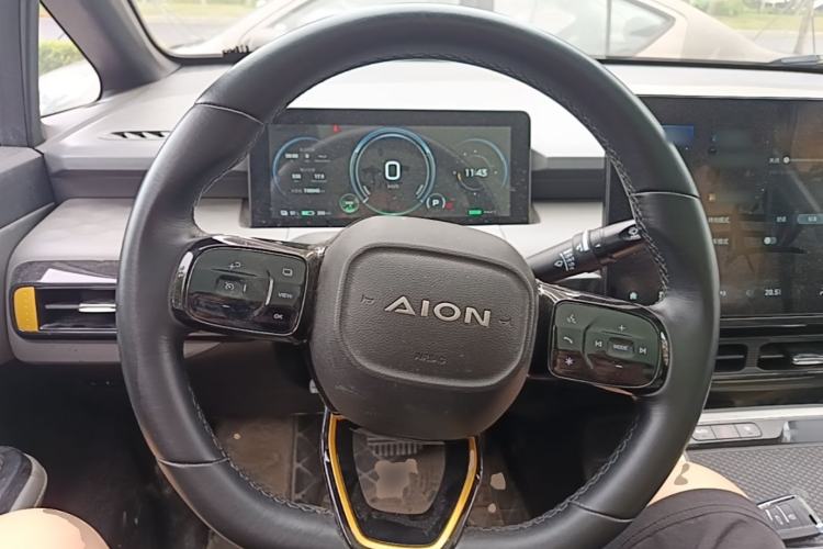 Used AION Y 2022 70 Intelligent Edition Lithium Iron Phosphate Steering Wheel
