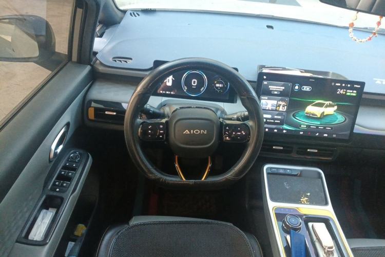 Used AION Y 2022 70 Intelligent Edition Lithium Iron Phosphate Steering Wheel