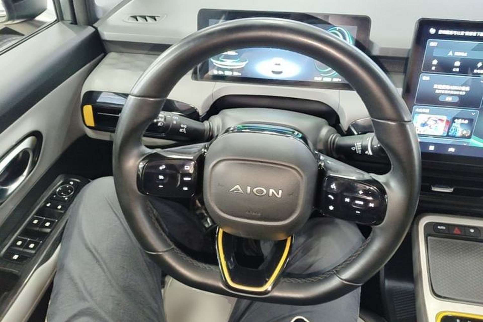 Used AION Y 2022 70 Intelligent Edition Lithium Iron Phosphate Steering Wheel