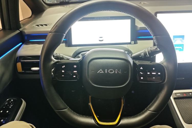 Used AION Y 2022 70 Intelligent Edition Lithium Iron Phosphate Steering Wheel